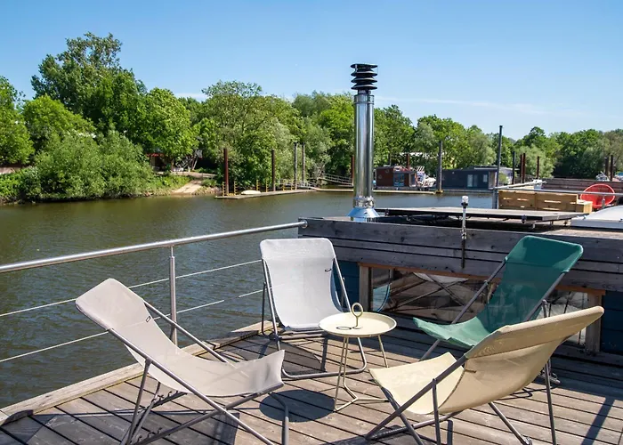 Tolles Tiny-Hausboot Guenter Mit Dachterrasse