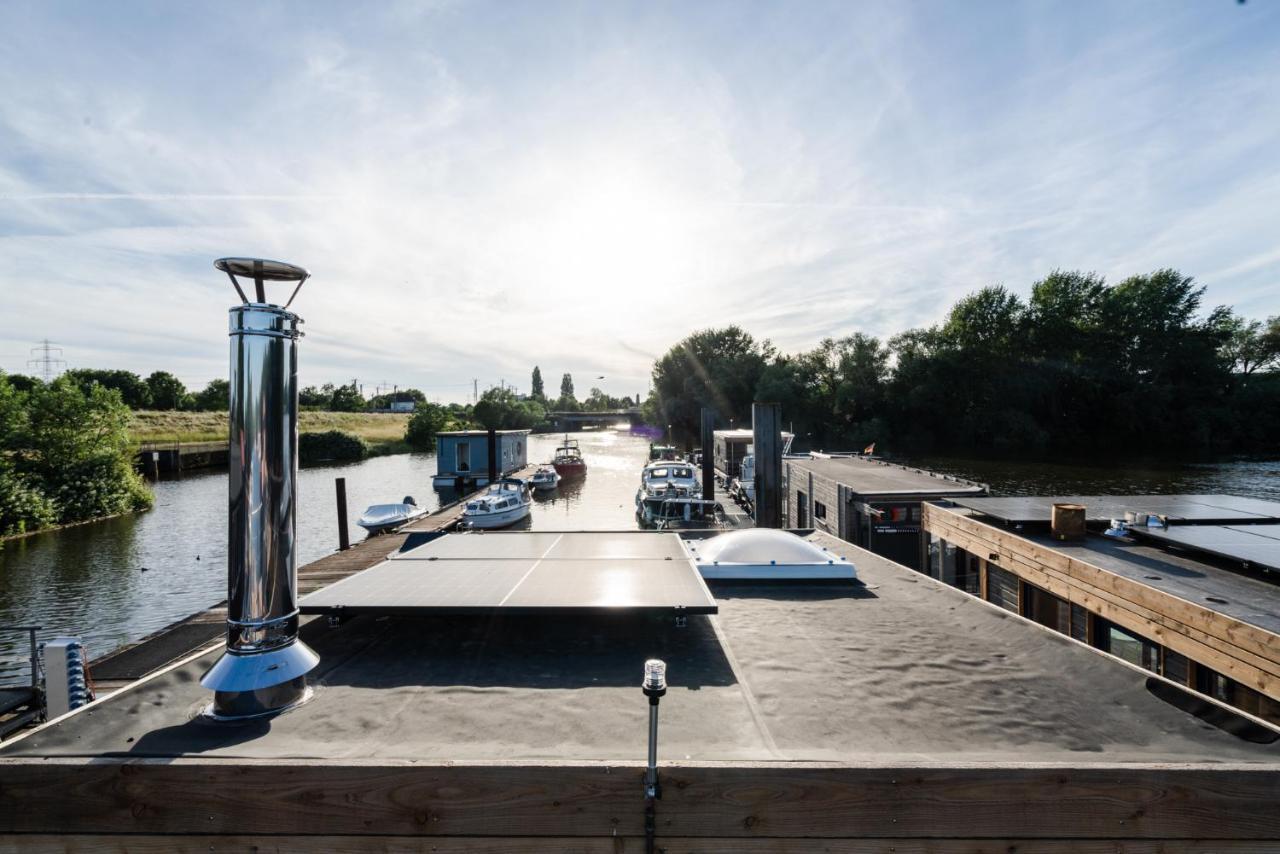 Tolles Tiny-hausboot Guenter Mit Dachterrasse Hotel na wodzie *